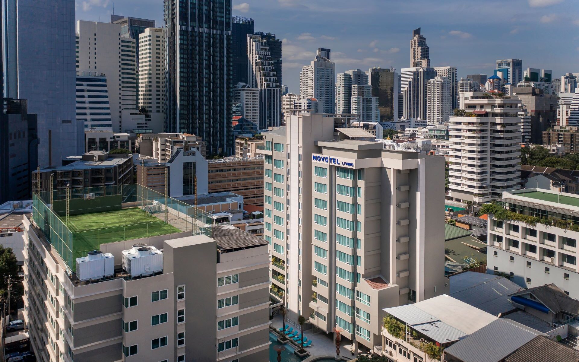 Family-friendly hotel in Sukhumvit with leisure amenities and convenient location at Novotel Living Bangkok Sukhumvit Legacy.
