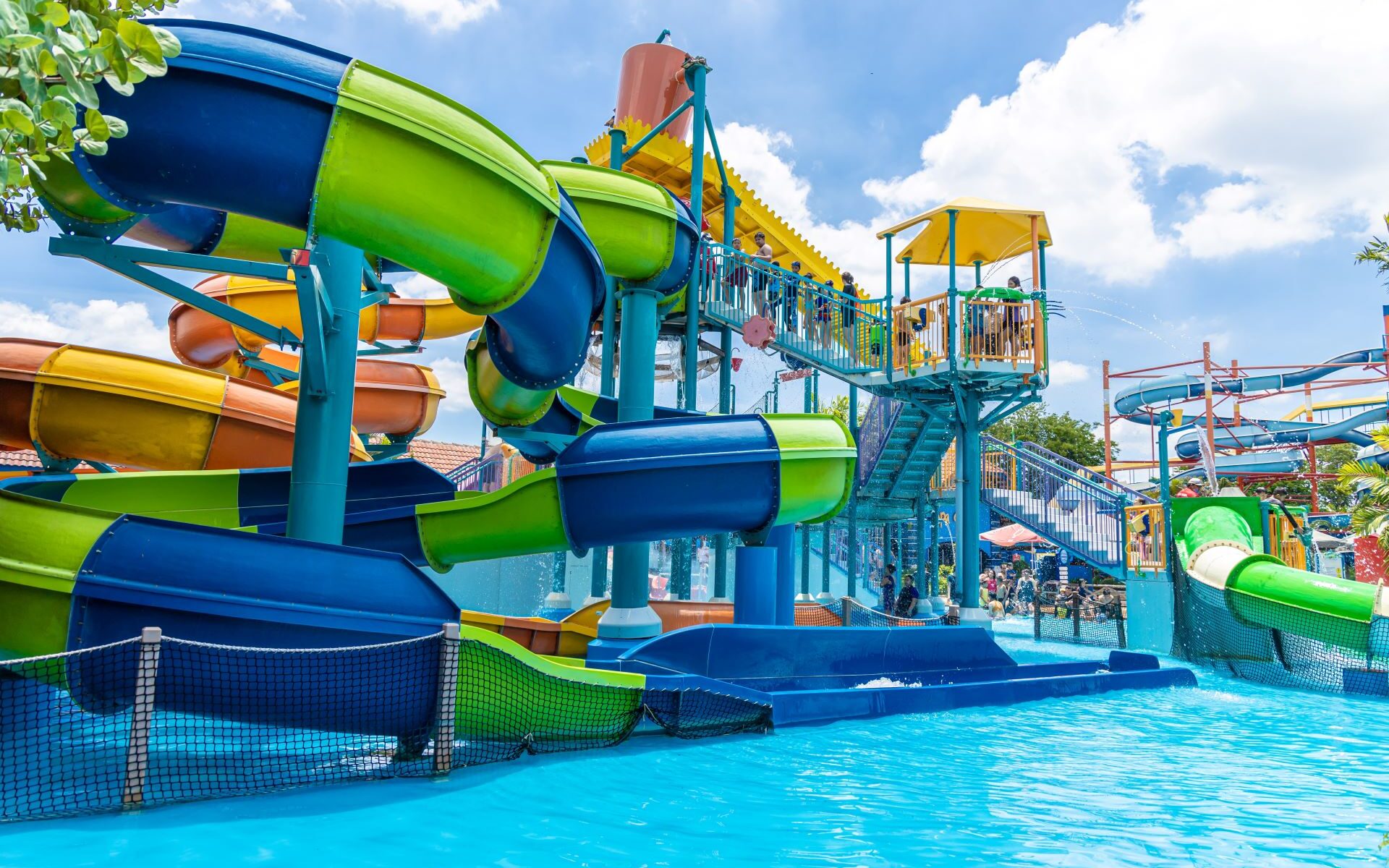Hotel in Sukhumvit near attractions like Terminal 21, Benjakitti Park, and vibrant nightlife at Novotel Living Bangkok Sukhumvit Legacy.