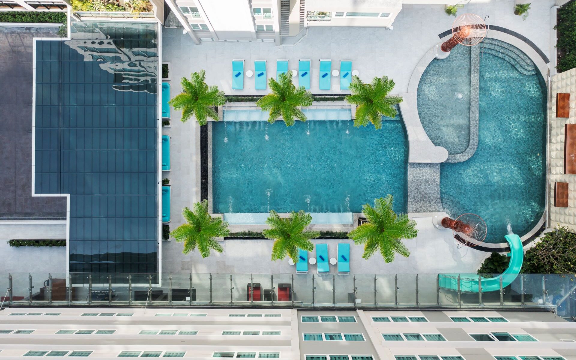 Bangkok hotel pool