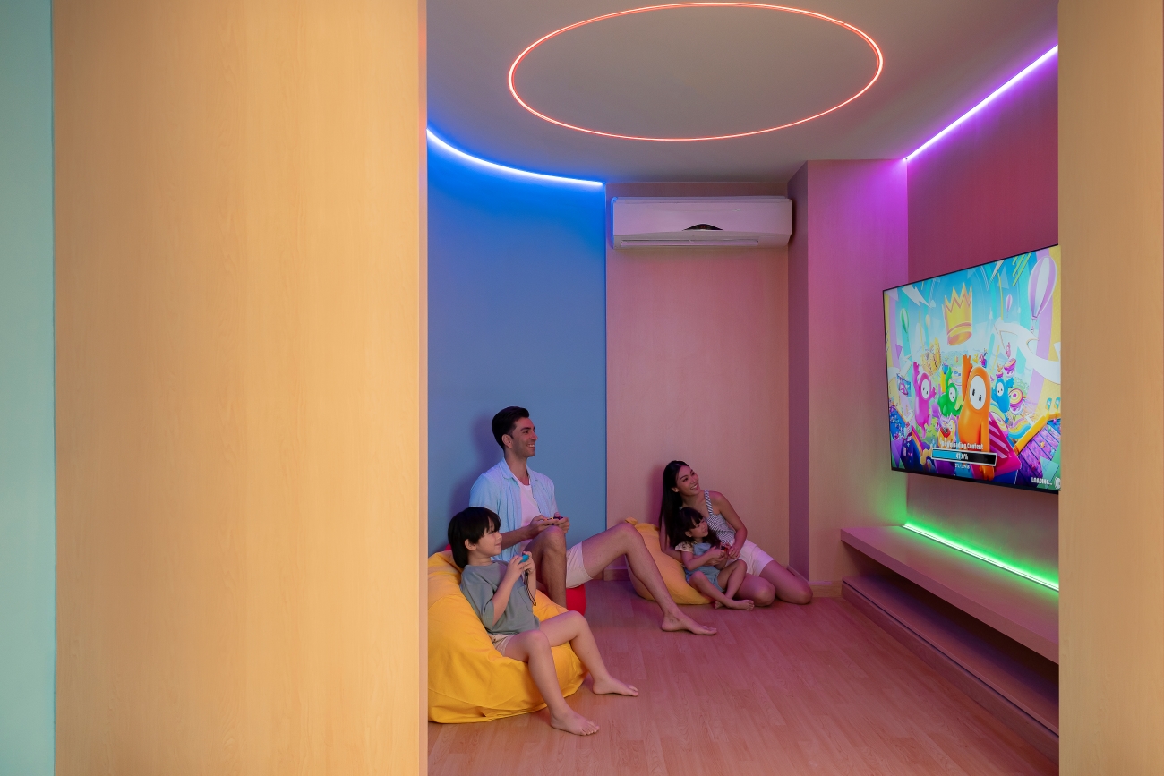 Family-friendly hotel in Sukhumvit with spacious rooms and convenient location at Novotel Living Bangkok Sukhumvit Legacy.