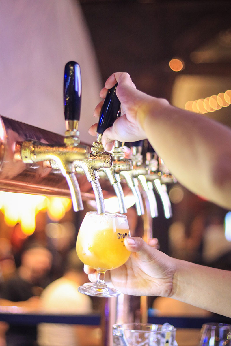 Trendy bar near Novotel Living Bangkok Sukhumvit Legacy.