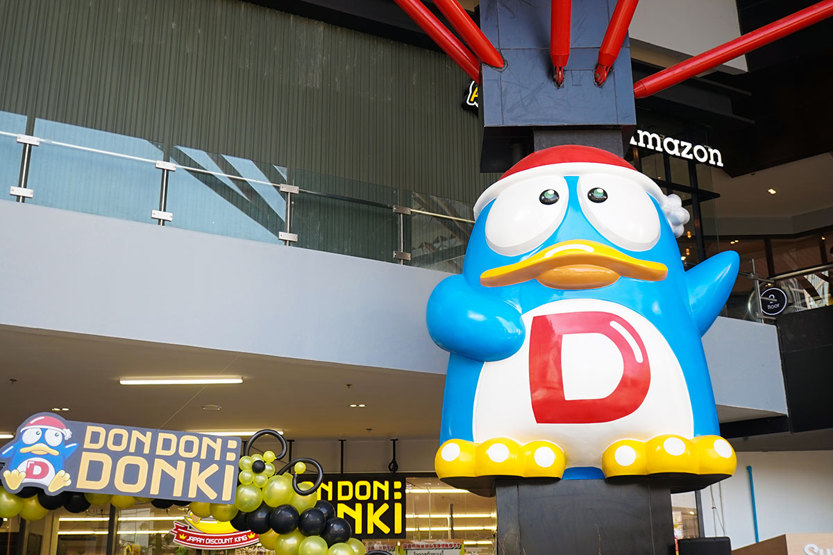 Hotel in Sukhumvit near shopping malls, including Terminal 21 and EmQuartier, Emporium, Dongi Mall Thonglor at Novotel Living Bangkok Sukhumvit Legacy.