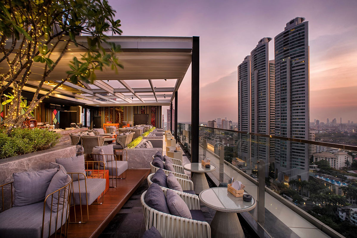 Rooftop bar near Novotel Living Bangkok Sukhumvit Legacy.